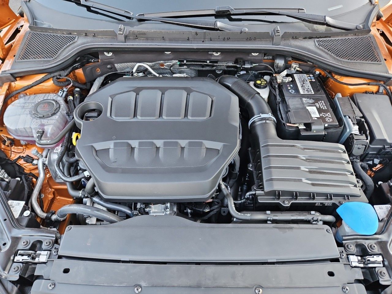 Fahrzeugabbildung SKODA Octavia Combi RS TSI 2.0 TSI DSG MATRIX/HUD/NAVI