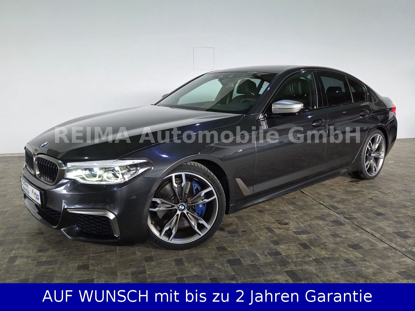 Fahrzeugabbildung BMW M550 i xDrive, Pano, LED, HUD, Massage