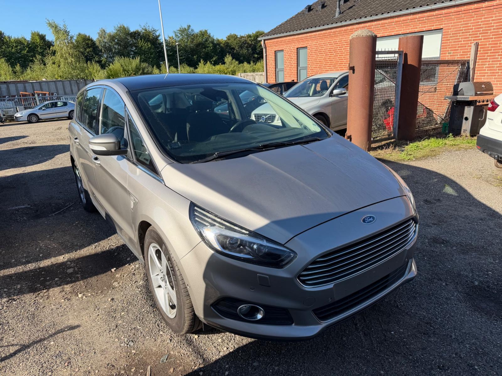 Ford S-Max S-MAX Titanium