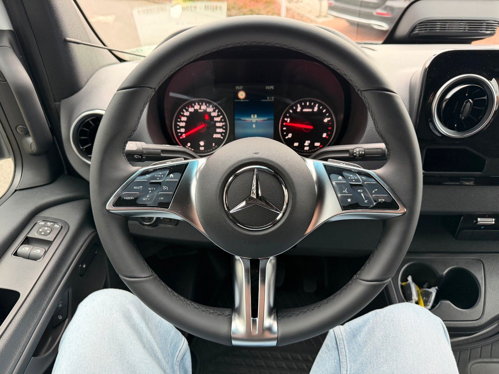 Fahrzeugabbildung Mercedes-Benz Sprinter 317 CDI 3665 9G AHK3,5to Klima Schwing