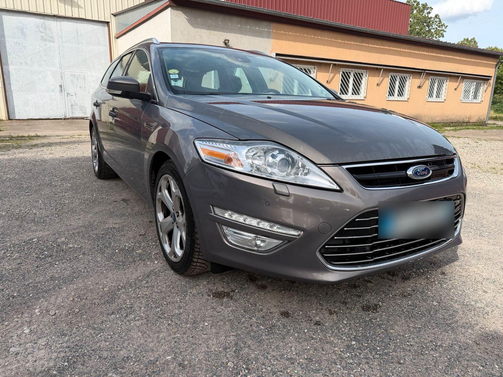 Ford Mondeo 2013 — photo 8