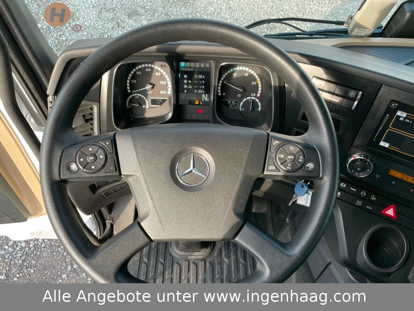 Fahrzeugabbildung Mercedes-Benz Actros 1845 LS Stream Space