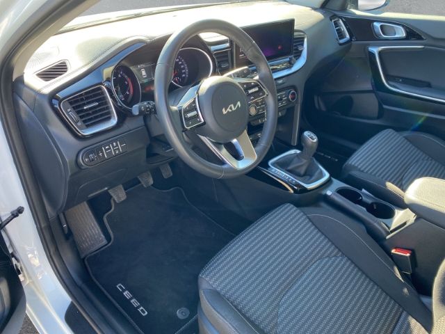 Fahrzeugabbildung Kia Ceed_sw Sportswagon Vision 1.6 CRDi Mild Hybrid