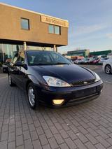 Ford Focus 1.6 Futura Autom. TUV NEU - gebrauchte Ford Focus aus dem Jahr 2002