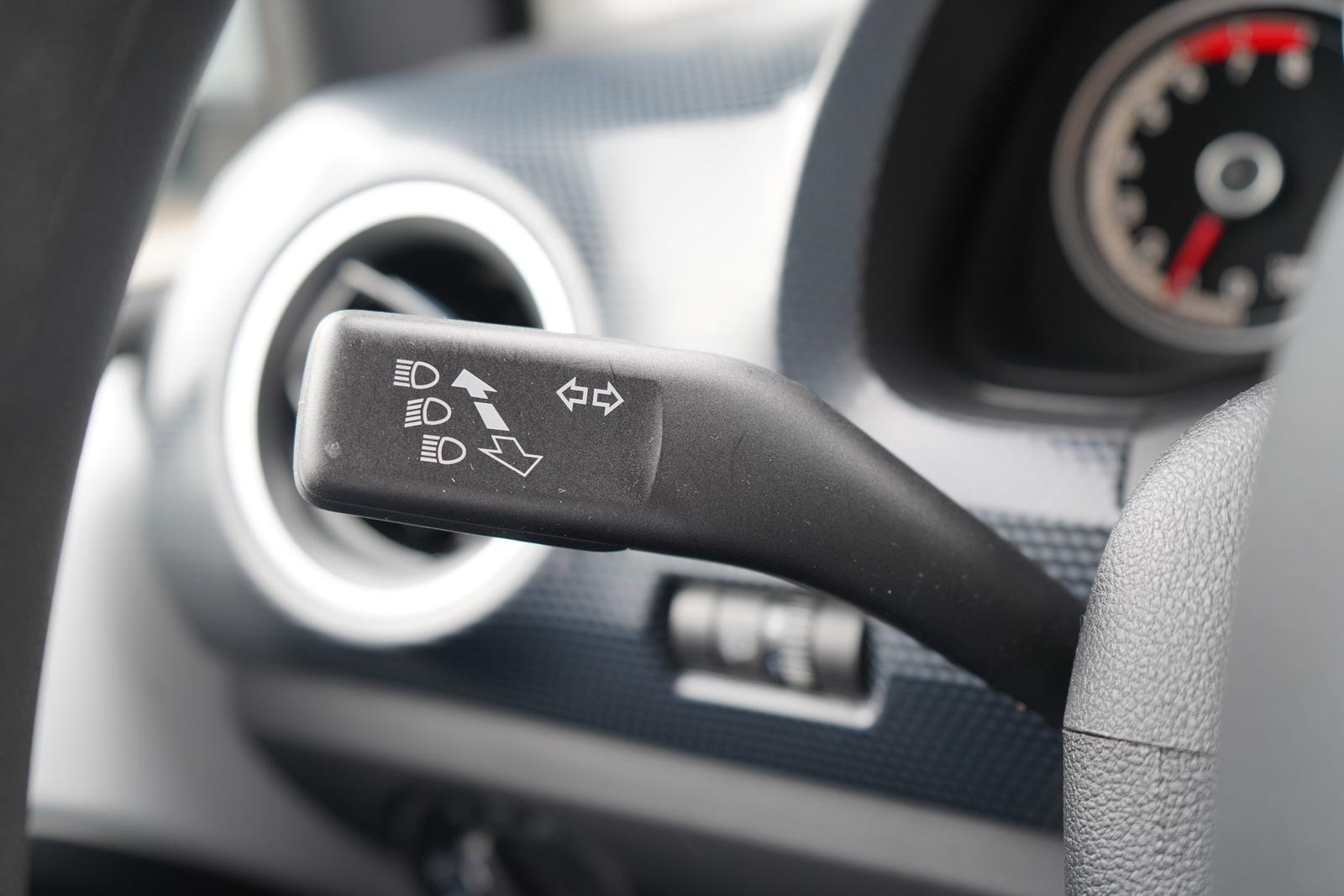 Volkswagen Up 1.0 Basis Klima Sitzheizung Tempomat, миниатюра 25