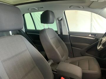 Volkswagen Tiguan - 3