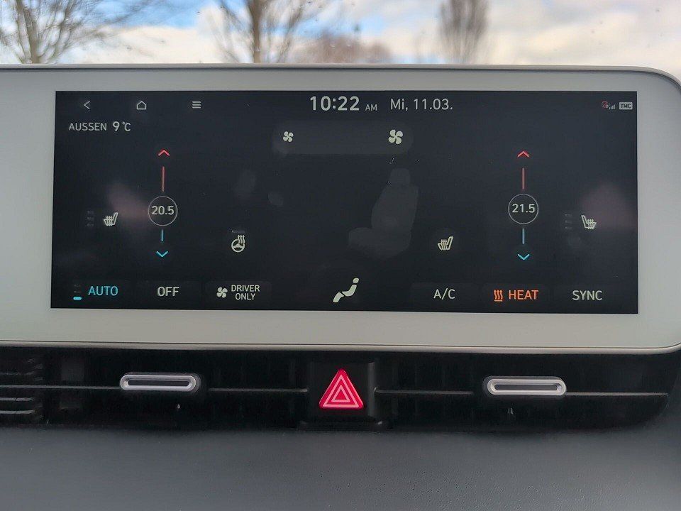 Fahrzeugabbildung Hyundai IONIQ 5 77kWh DYNAMIQ ASSIST-P 1HD NAV+CARPLAY++