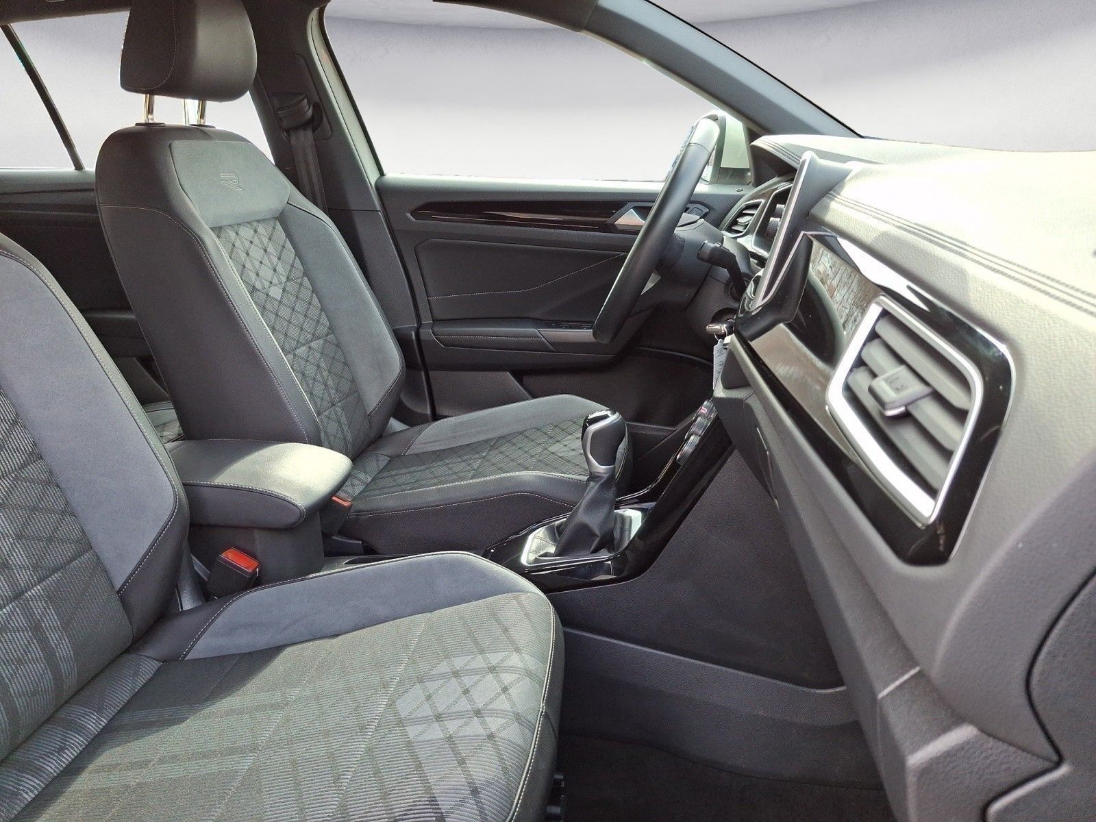 Volkswagen T-Roc - Bild 9