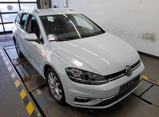 Fahrzeugabbildung Volkswagen Golf VII Variant 14TSI DSG JOIN ANHZV KAMERA PDC