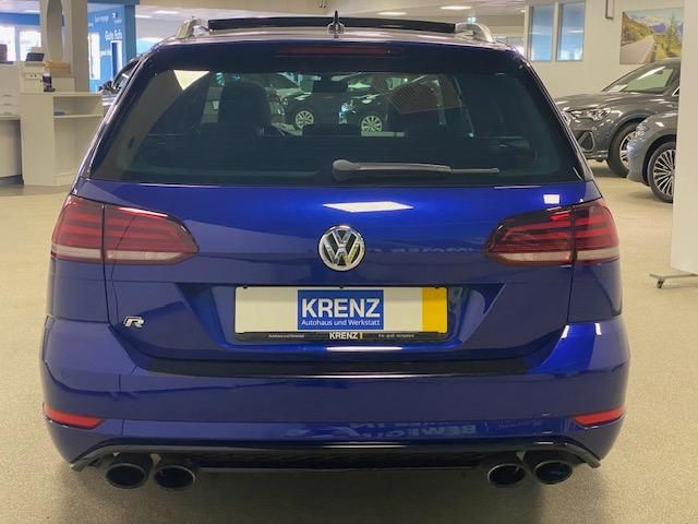 Fahrzeugabbildung Volkswagen Golf VII Variant 2.0 4Motion BMT R-Line+PANO+NAV