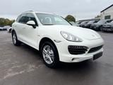 Porsche CAYENNE*BI-XENON*NAVI*SITZHEIZUNG*PANORAMA* - Porsche Cayenne mit Hybrid-Antrieb: Geländewagen
