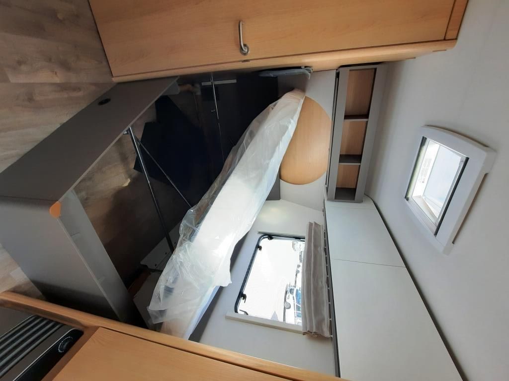 Fahrzeugabbildung LMC Tandero 480 D Verfüg./UltraHeat/Dusche