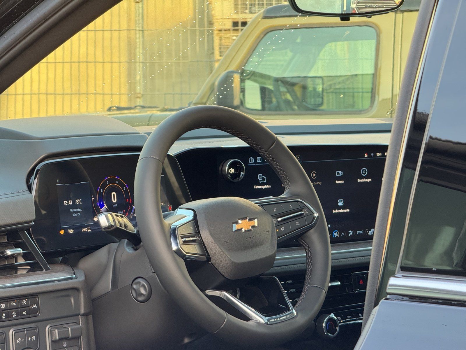 Fahrzeugabbildung Chevrolet Tahoe High Country 6.2 MY25 PDC/LED/AHK/CARPLAY