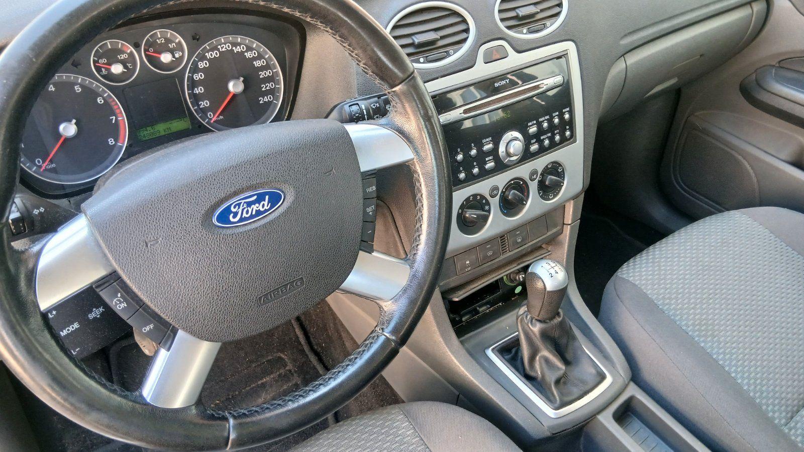 Ford Focus 2005 — engine 101 HP (74kW)