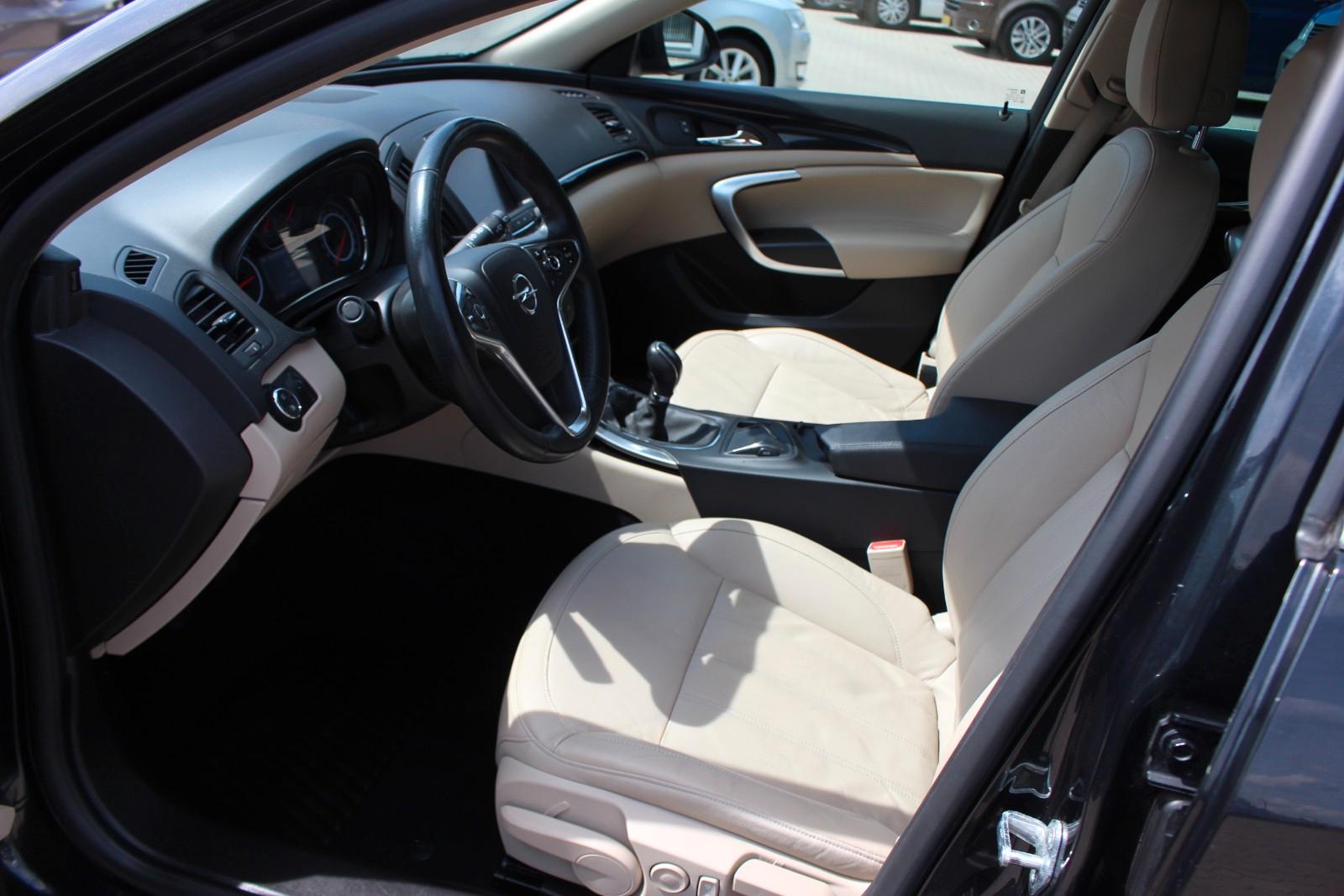 Opel Insignia A Country ecoFlex 4x4/Klima /Leder