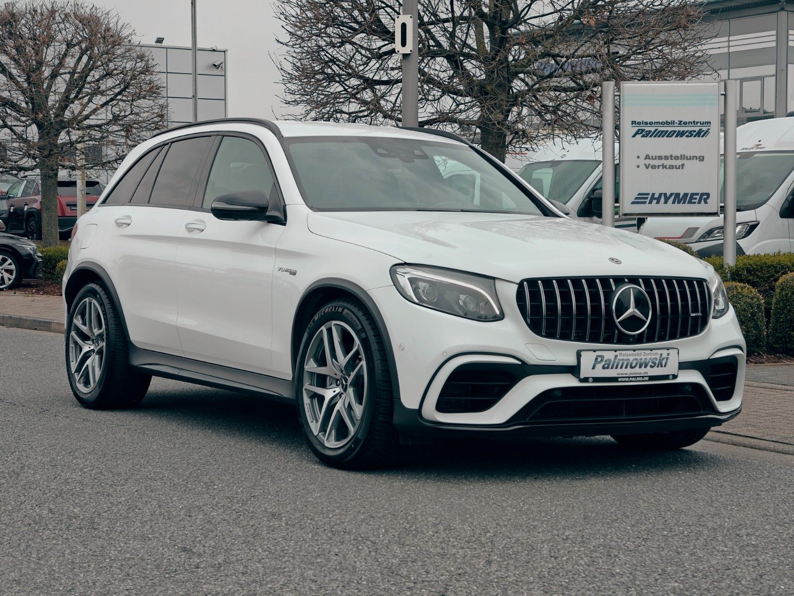 Fahrzeugabbildung Mercedes-Benz GLC 63 AMG 4Matic+, Burmester, Schalensitze, 360