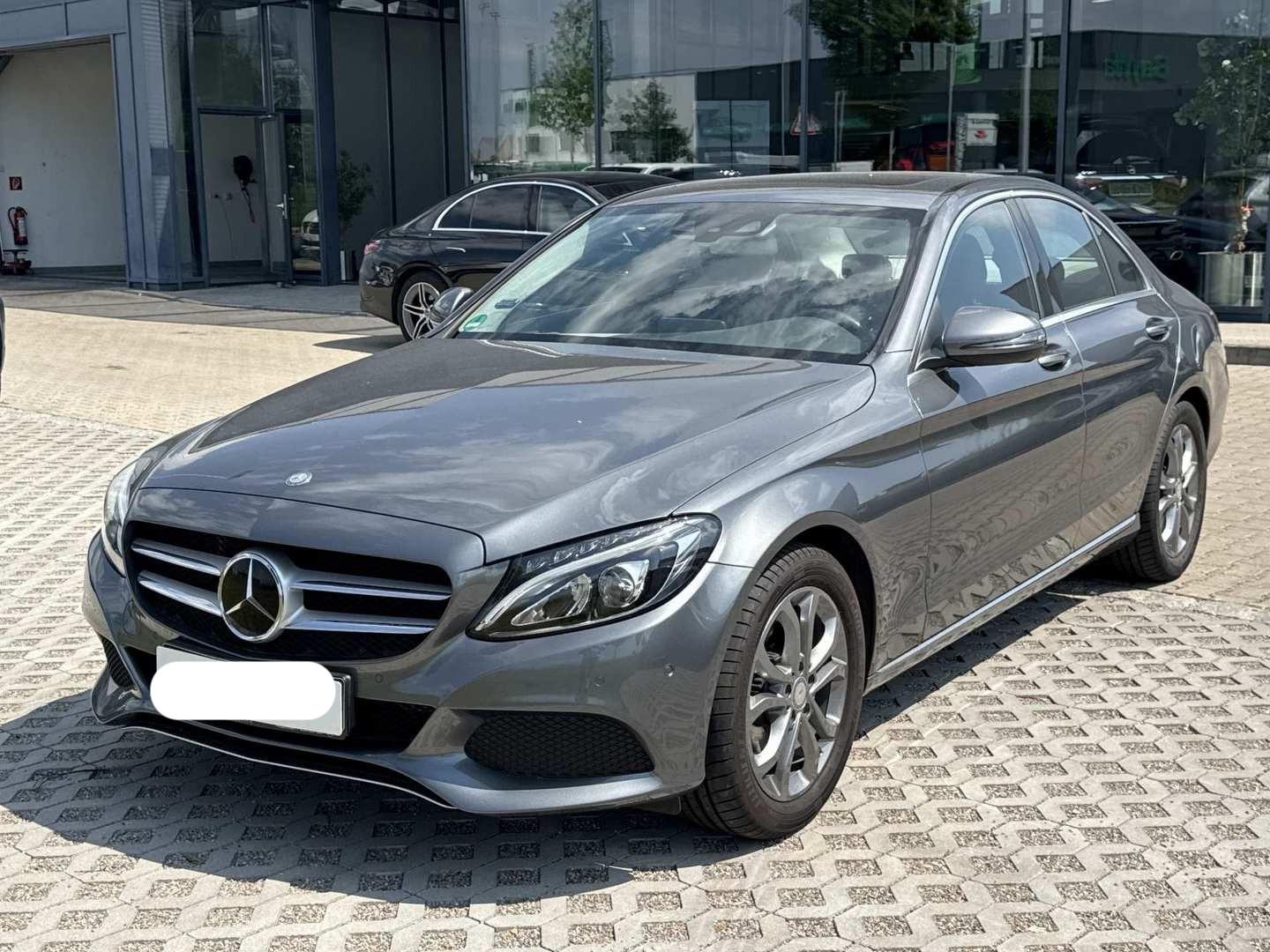 Mercedes-Benz C 180 Lim. Navi/LED/Kamera/Glasdach/Distronic