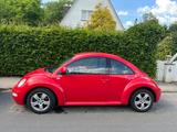 Volkswagen New Beetle 2.0 - Volkswagen New Beetle: Rot
