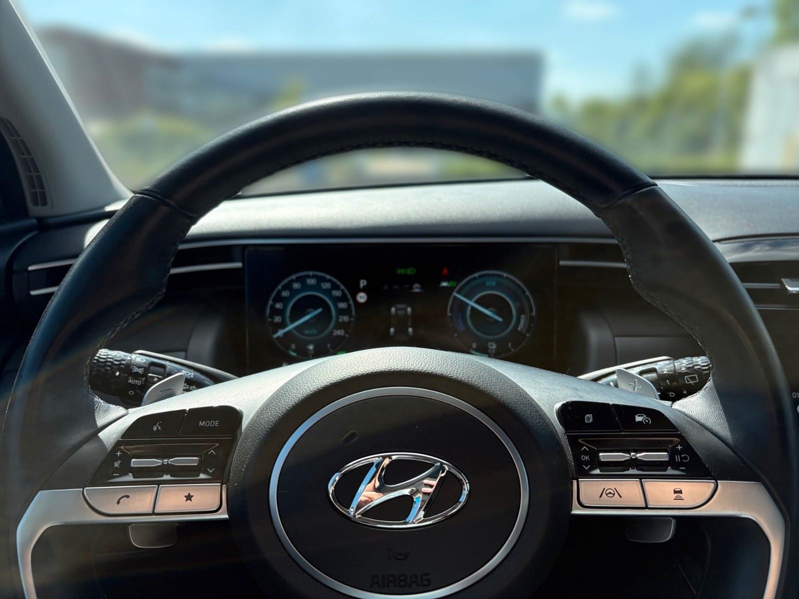 Fahrzeugabbildung Hyundai Tucson Trend Plug-In Hybrid Pano ECS & Assist