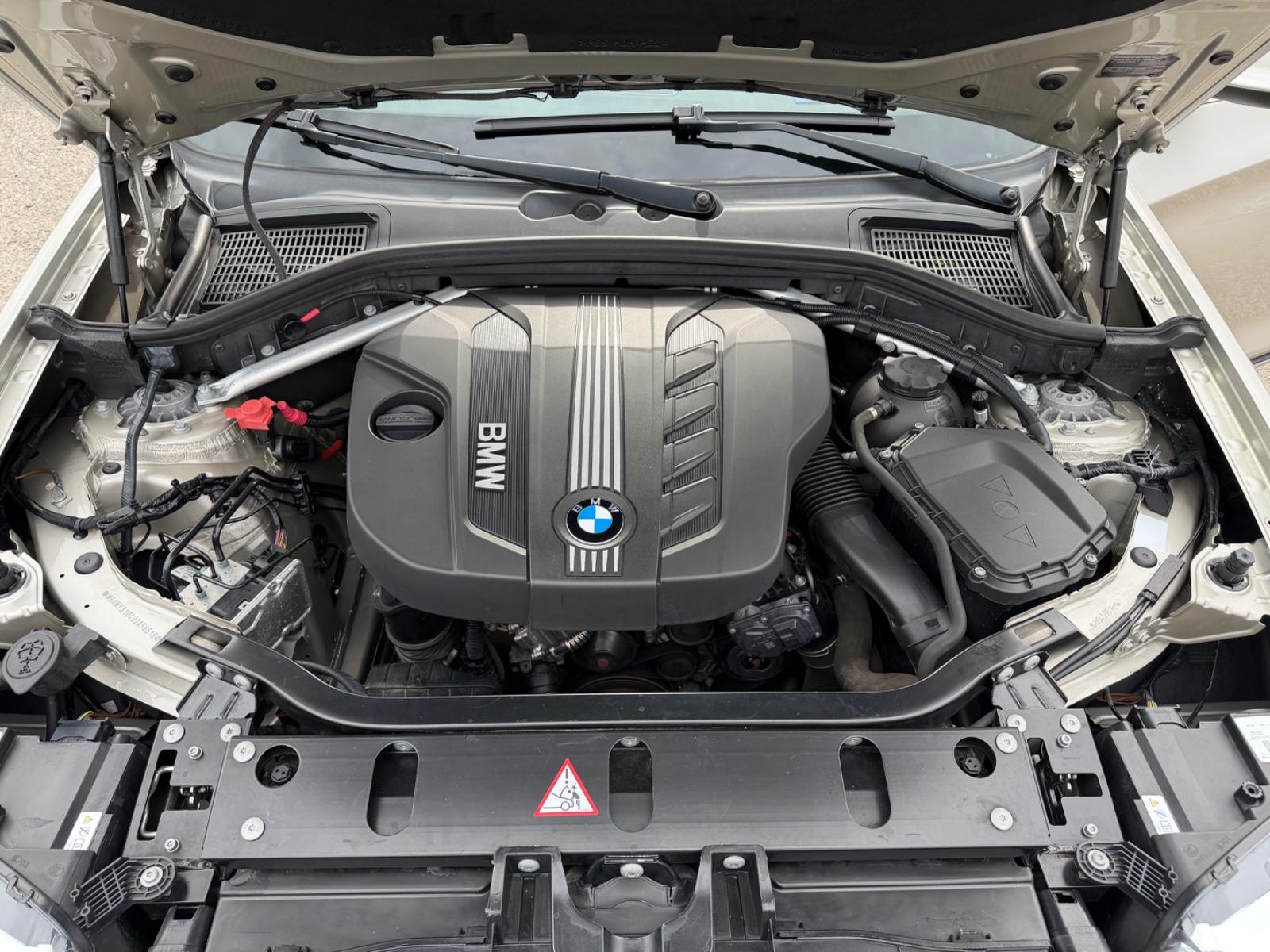 BMW X3 xDrive 20 d Auto.LED BI-Xenon Navi 1.Hand Pan