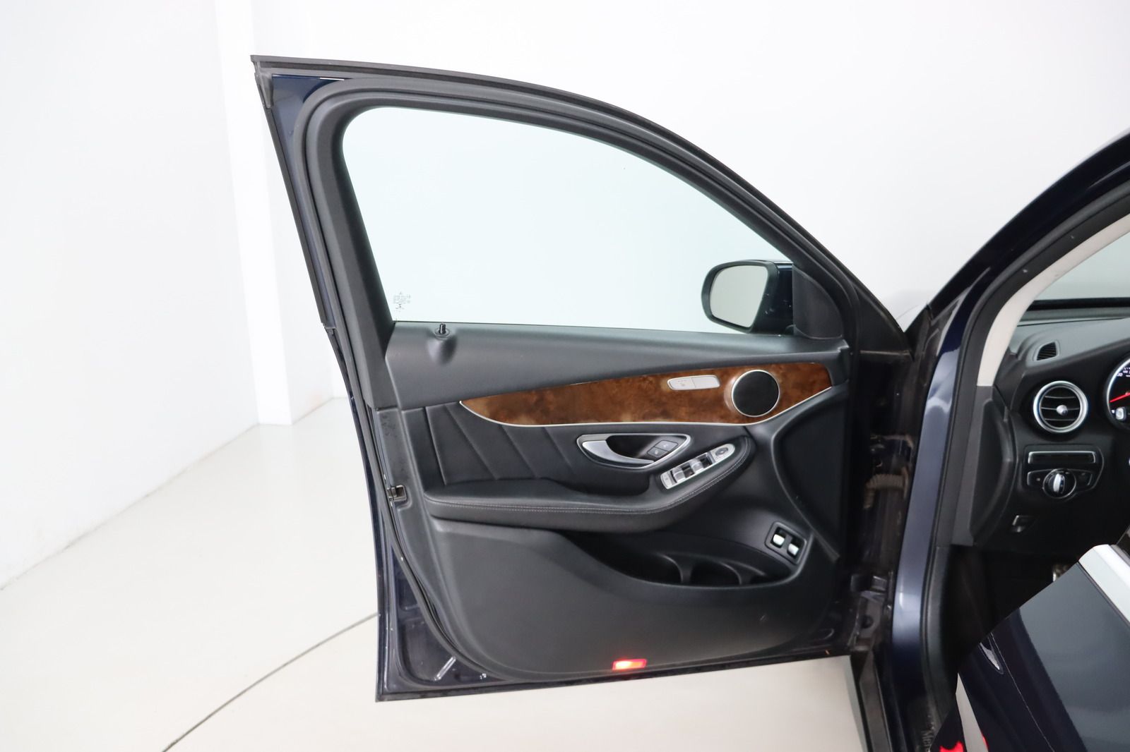 Fahrzeugabbildung Mercedes-Benz GLC 250 d 4Matic Navi * ILS * Sitzhzg