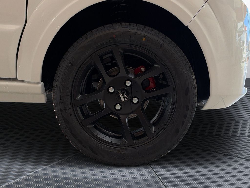 Ligier Myli R.EBEL V3 Max-Kamera- Appel Car-Play – Bild 9 von 16