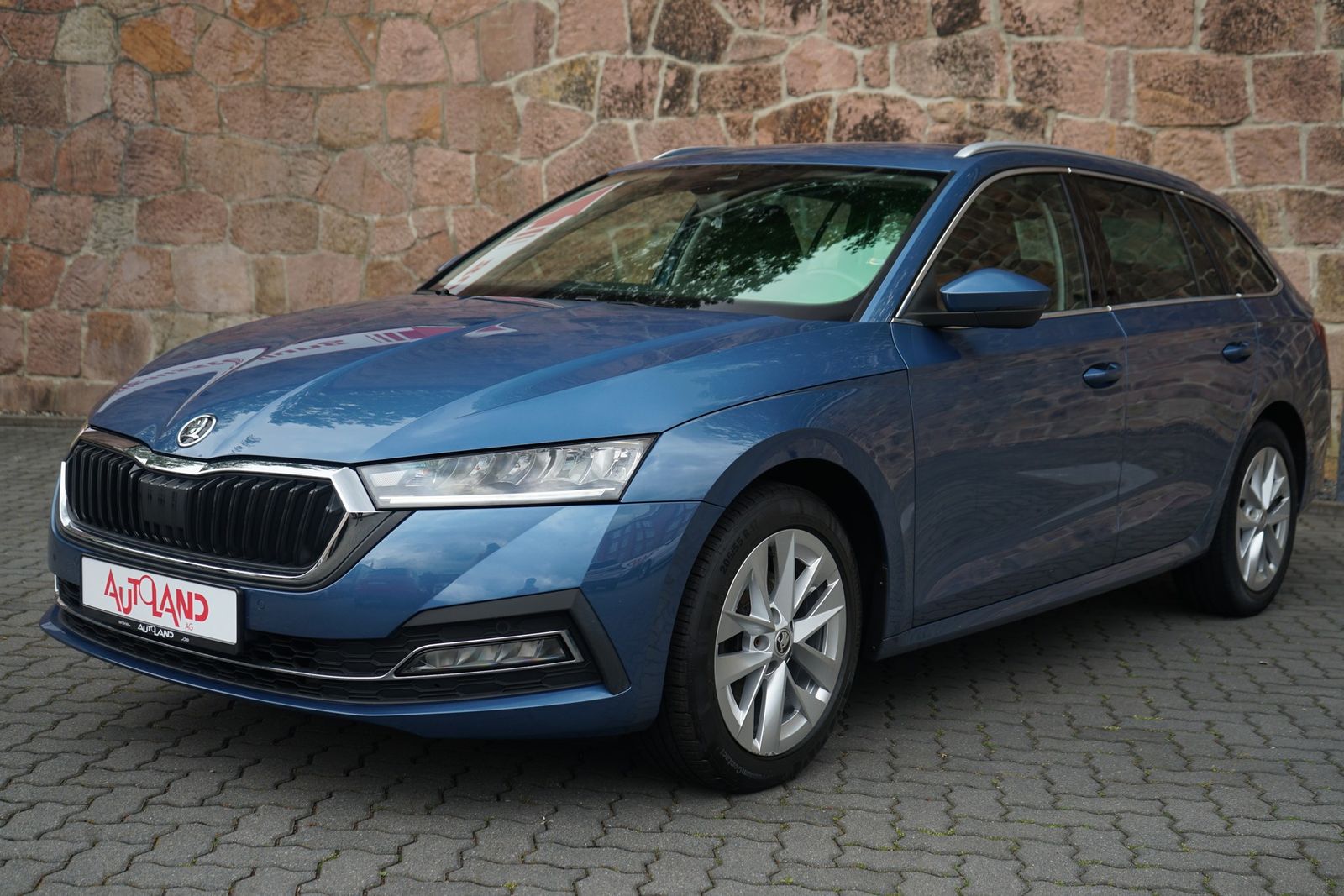 Skoda Octavia Combi 1.5 TSI First Edition LED Navi PDC foto 2