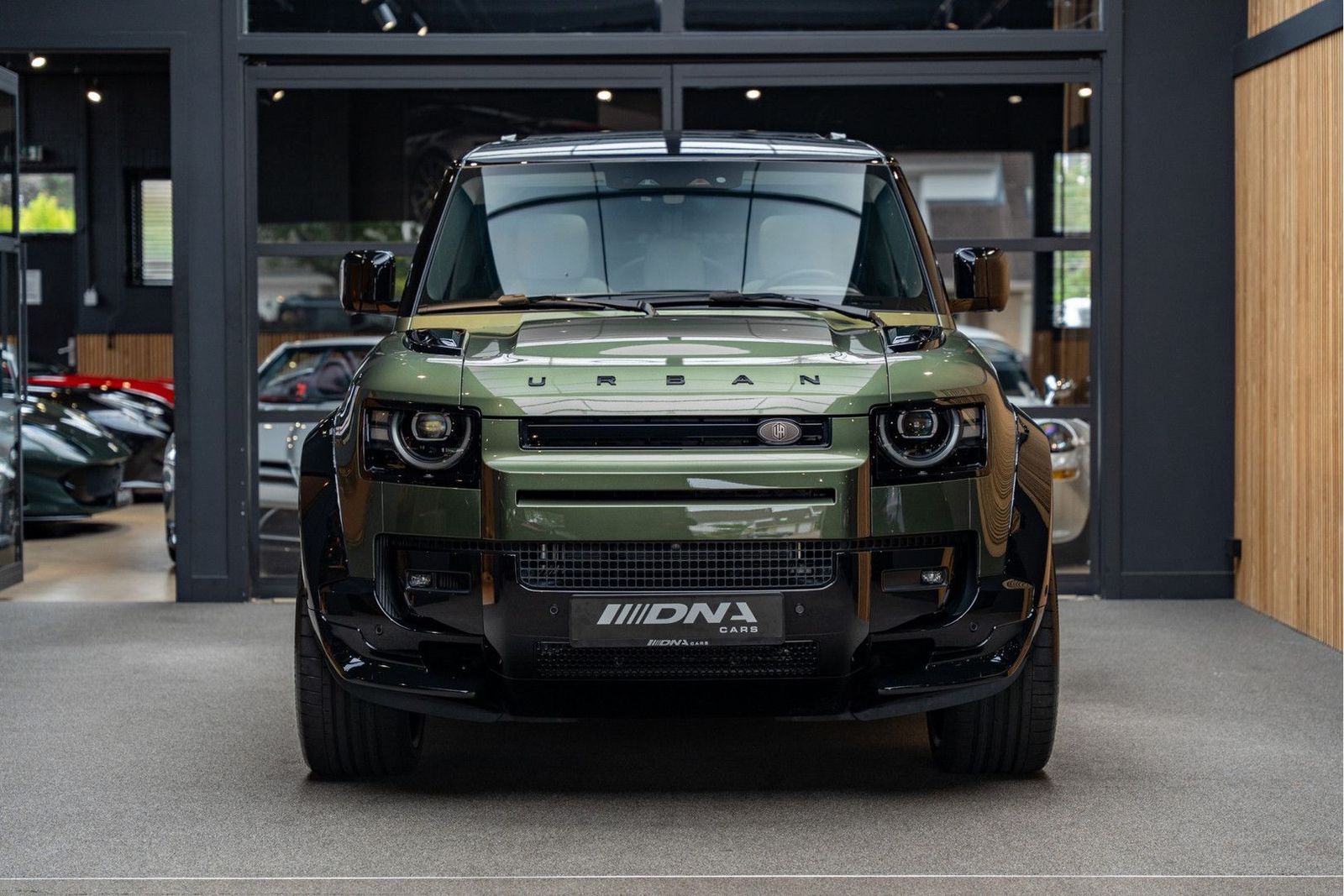 Land Rover Defender 110 Urban Automotive Widetrack 24 Inch imagem 2