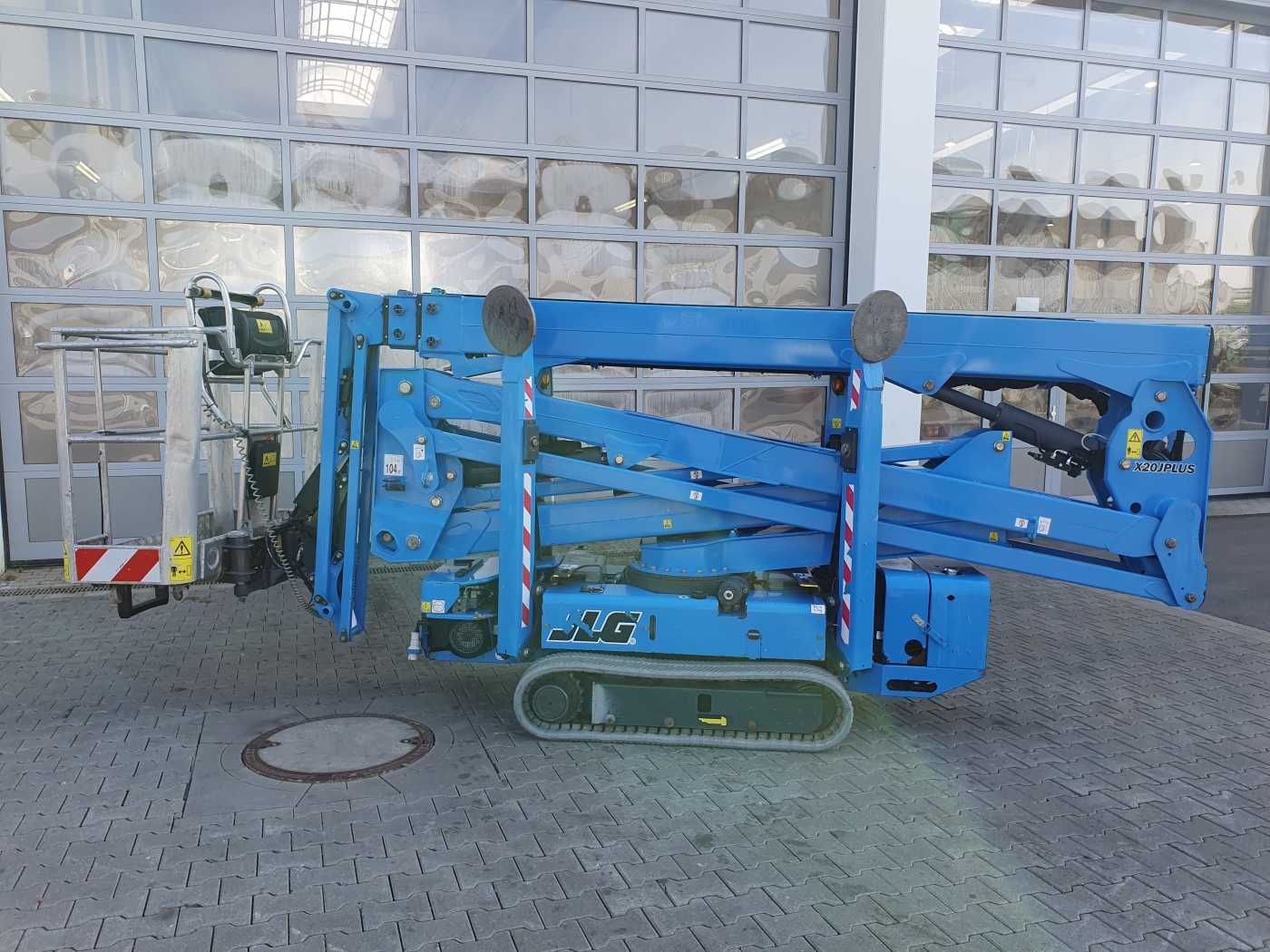 Fahrzeugabbildung JLG X20JP / 20m / Benzin / 650h / 1.600h