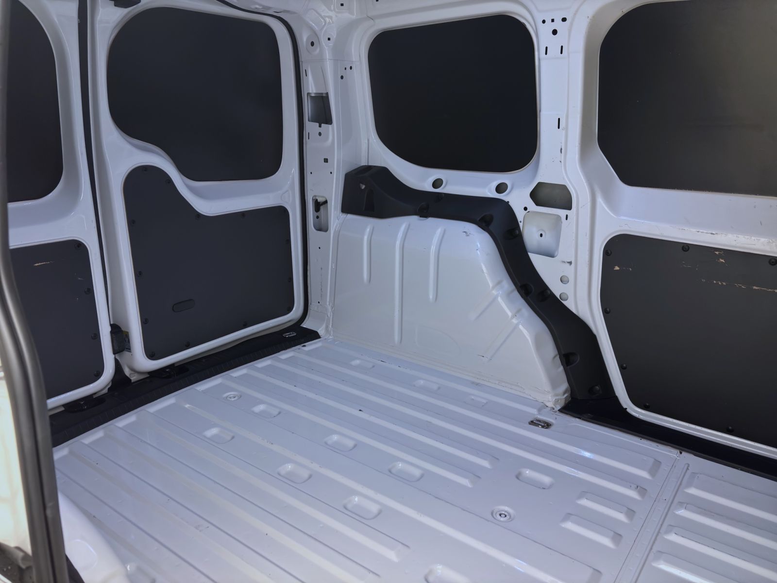 Volkswagen Caddy - Bild 15