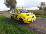 Opel Zafira 2.0 DTI - Opel Zafira aus 2003 mit Diesel-Antrieb