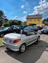 Peugeot 206 CC Cabrio  gepflegt, sparsam ... - Peugeot 206 in Frankfurt (Main)