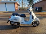 Vespa GTS 300