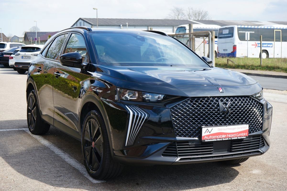 Fahrzeugabbildung DS Automobiles DS7 (Crossback) Performance Line + 360 Kamera