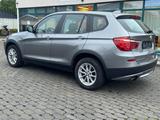 BMW X3 xDrive 20 i Auto.KAM+SHZ+TEMPO+MFL+NAVI+ - BMW: Grau, mit Navigationssystem