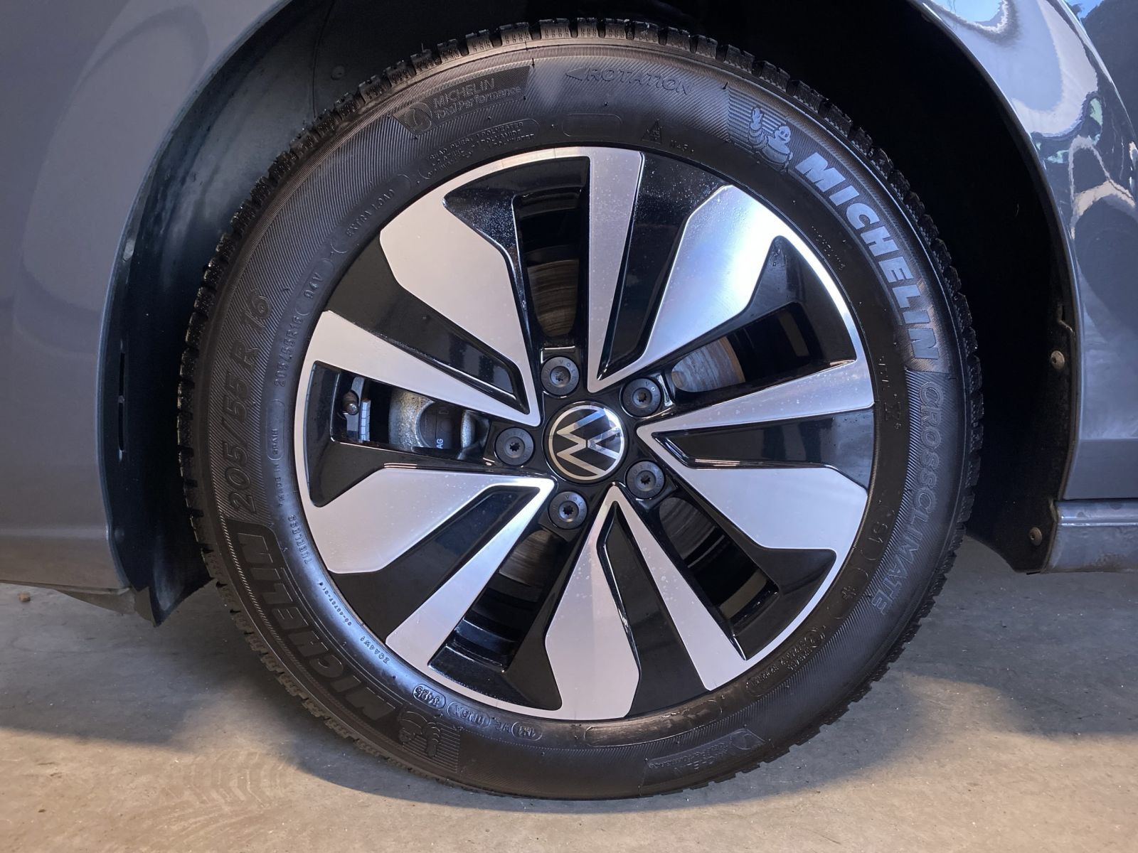 Volkswagen Golf VIII 2.0 TDI Goal DSG ACC LED Navi RFK App foto 4