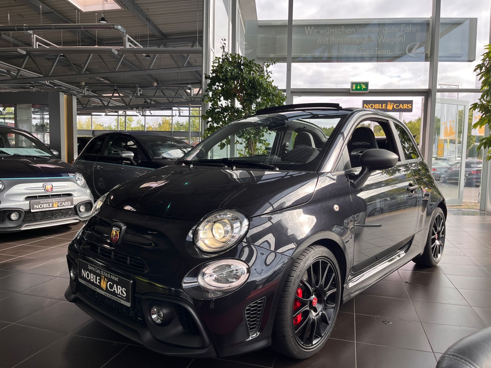 Fahrzeugabbildung Abarth 595C Competizione XENON NAVI ALU