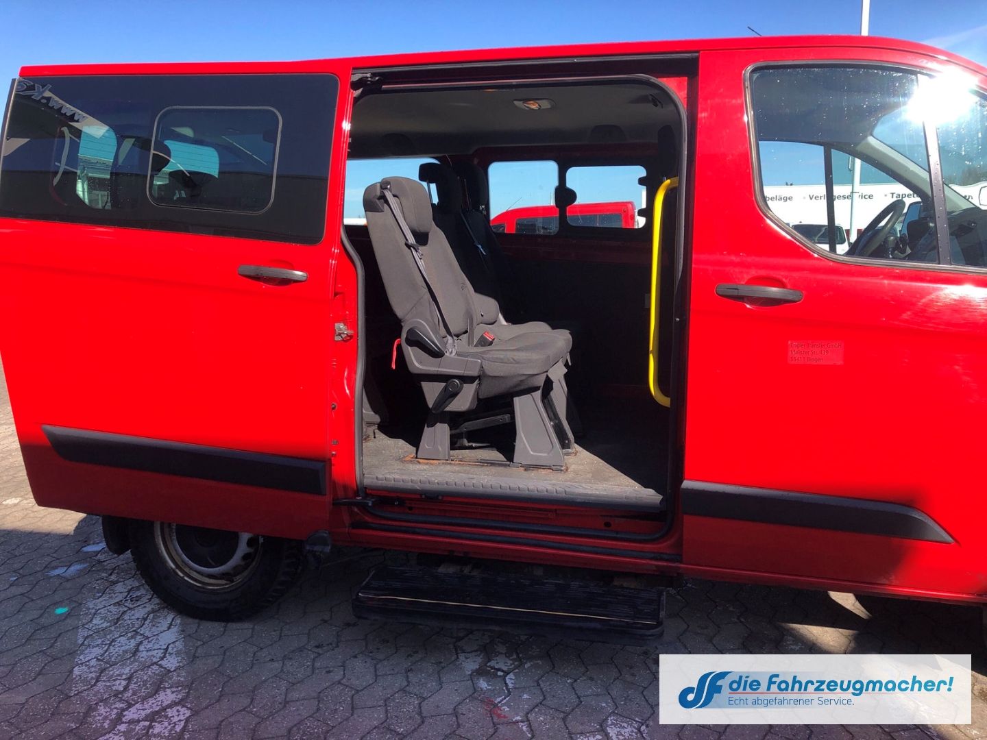 Fahrzeugabbildung Ford Transit Custom Kombi 300 L1 2.2 TDCi*8449 Export