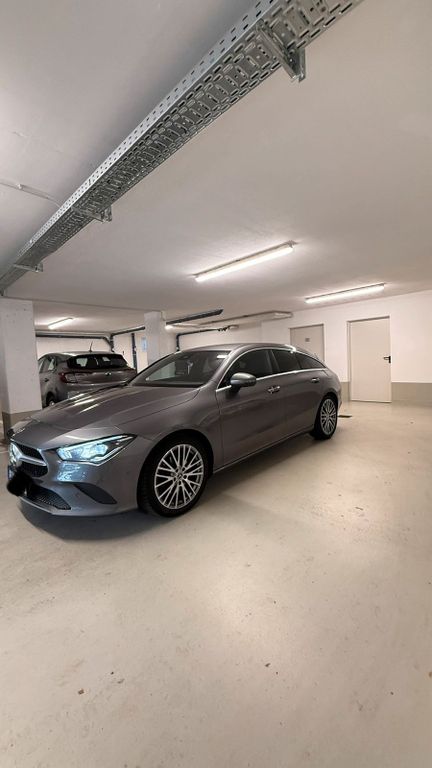 Image of Mercedes-Benz CLA 180