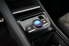 VW Tiguan 1.5 eTSI R-Line | LED Plus | Navi | AHK VW Tiguan 1.5 eTSI R-Line | LED Plus | Navi | AHK