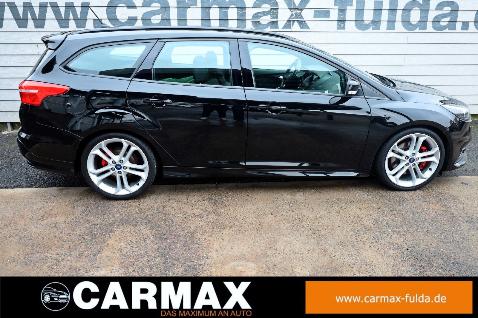 Fahrzeugabbildung Ford Focus Turnier ST Leder,Navi,Xenon,SH,PDC,SR+WR