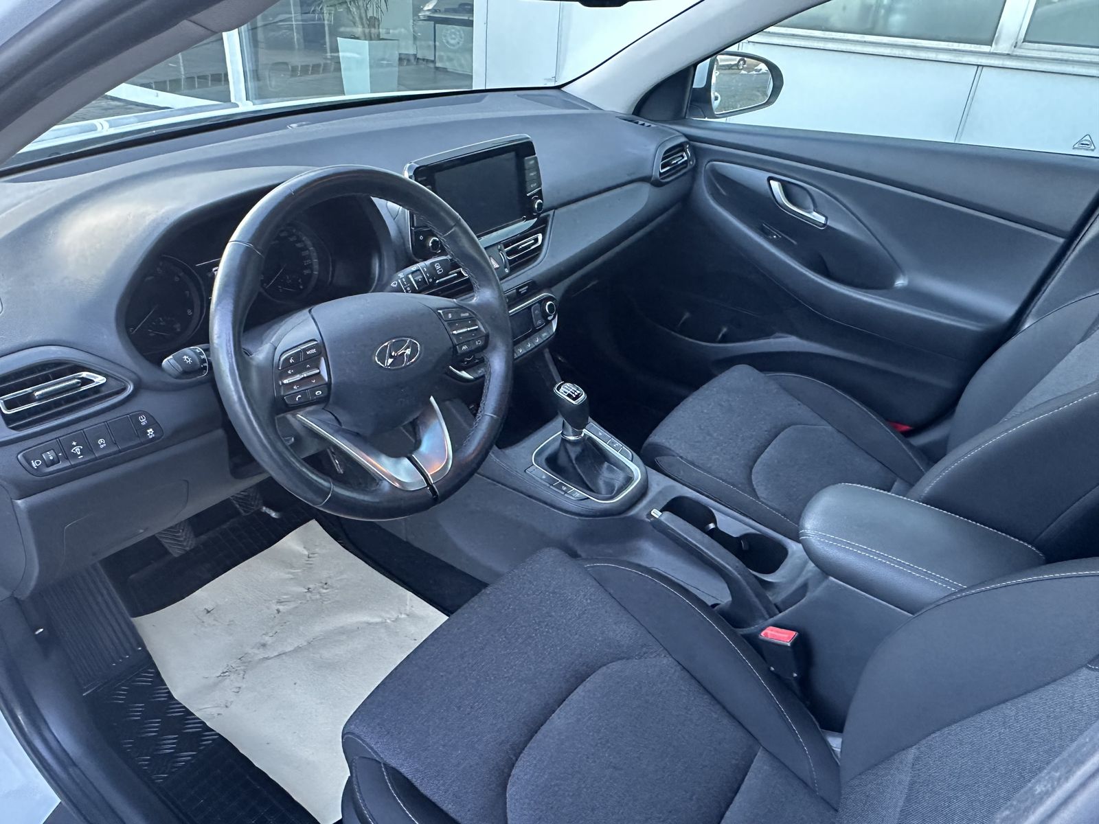 Fahrzeugabbildung Hyundai i30 1.5 T-GDI LED AHK KAMERA WINTERPAKET TEMPOM.