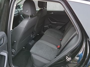 Fahrzeugabbildung Volkswagen T-Roc Style 1.5 TSI DSG IQ.Light AHK Klima Navi