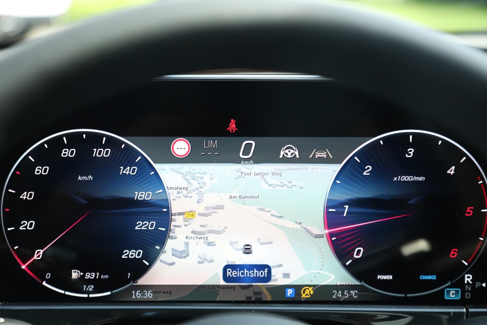 Mercedes-Benz E 220 d T-Modell AMG Line Advanced Plus Pano Sof