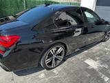 BMW 740d xDrive - - BMW 740: 740d Xdrive