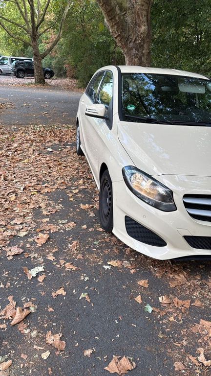Image of Mercedes-Benz B 200