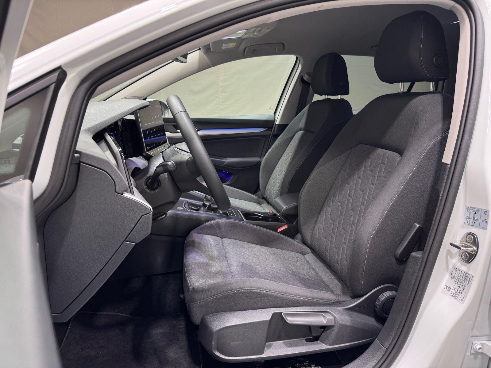 Volkswagen Golf Variant Life 1.5 TSI | AHK LED NAVI RÜKA