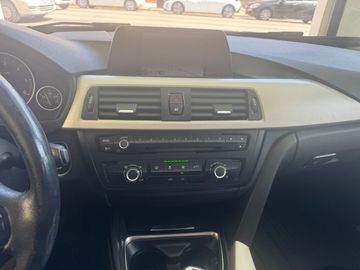 BMW 320 - 11