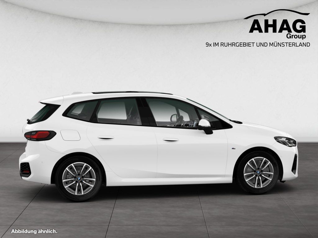 BMW 223 Active Tourer - Bild 8