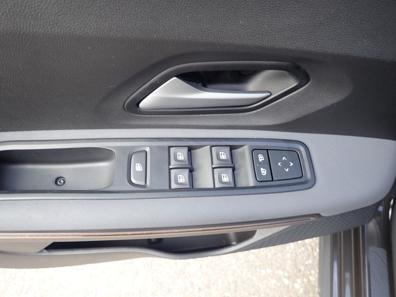 Fahrzeugabbildung Dacia Sandero STEPWAY TCe 90 CVT EXTREME/AUTOMATIK/